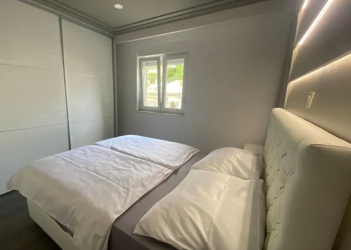 Modern New In Apartment Makarska