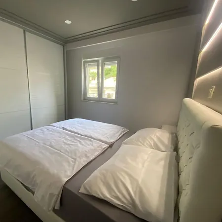 Modern New In Apartment Makarska