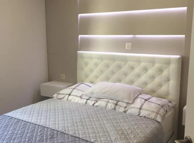 Modern New In * Makarska